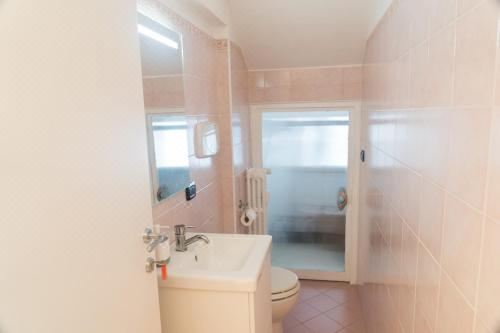 双人房（带公共浴室）