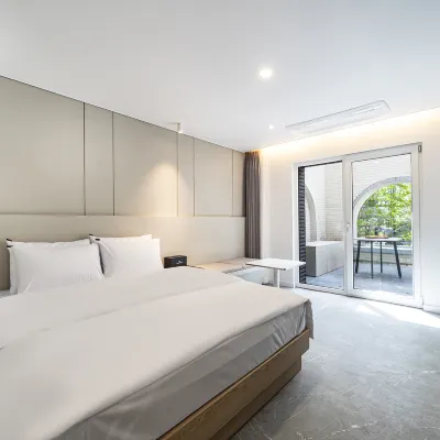 Daejeon Dunsan Hotel Wisley & Bourbon Hotel dekat Pemadam Kebakaran Jungbu