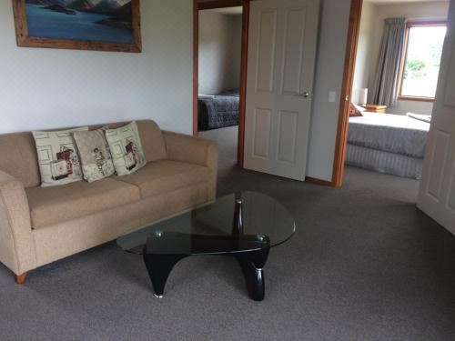 两卧室联排别墅