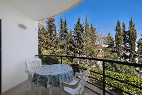 高级一卧室带阳台公寓