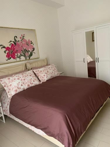 帶陽臺的小型套房