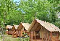 Saecula Natural Village Experience Hotel di 