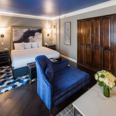 Superior Queen Room The Goodwin Promo Code