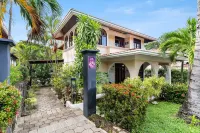 Villa del Sueño Hotels in 