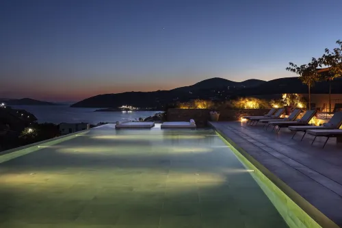 Nos Hotel & Villas