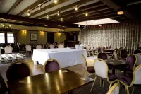 The Broadoak Hotel a Delph