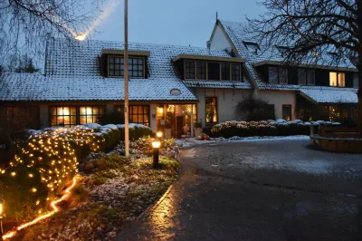 Hotel de Torenhoeve Отели в г. 