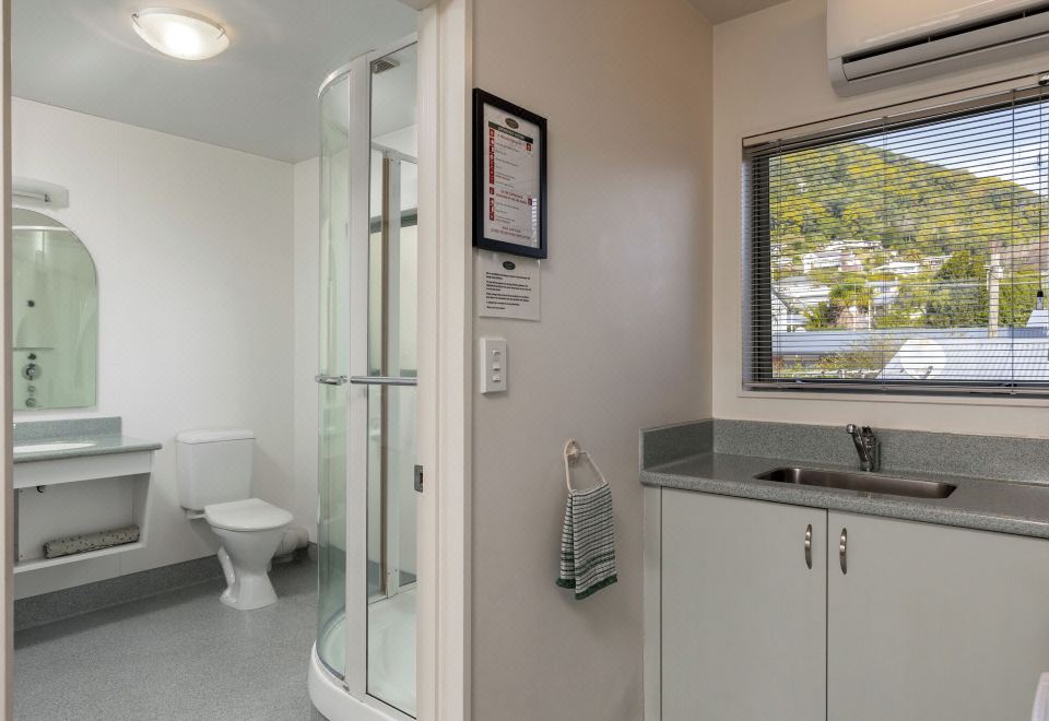 Jasmine Court MotelExecutive Studio