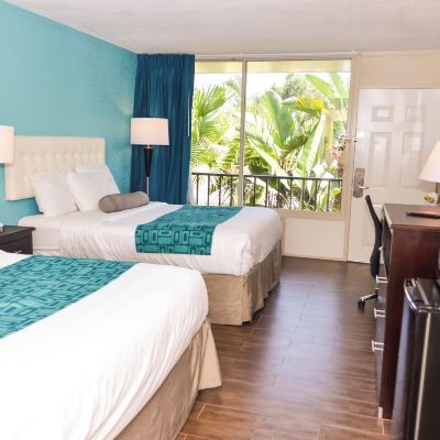 2 Queen Beds, Courtyard View, Non-Smoking Howard Johnson by Wyndham Lakeland Promo Code
