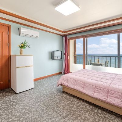 Basic Room, 1 Bedroom (Room 402 Pension(Ocean View/Bbq)) 속초 SBS 펜션 쿠폰