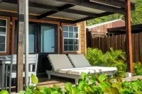 Conch Beach Cabins - Rumbus Beach Hotel di 