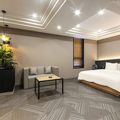 Room (Event, Karaoke) Amare Hotel Promo Code