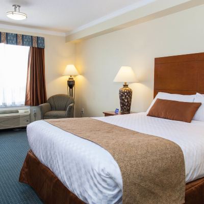 Standard Queen Room Hinton Lodge Promo Code