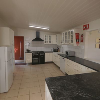 Deluxe Three-Bedroom Cottage The Black Sparrow Promo Code