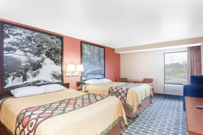 Super 8 by Wyndham Crossville TN Hotels in 