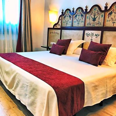 King Suite Hotel Hacienda del Cardenal Promo Code