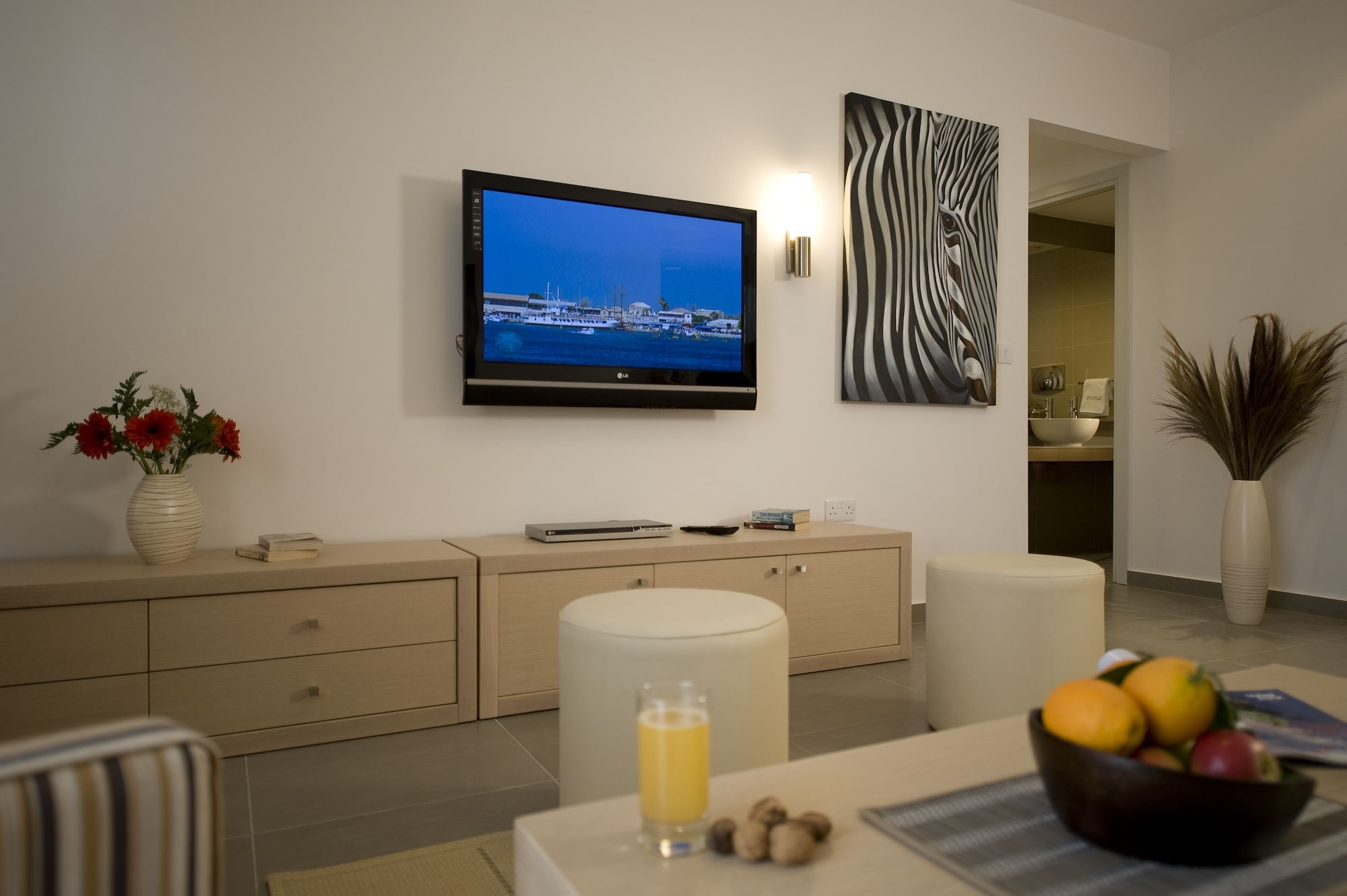 高级双卧室套房带阳台