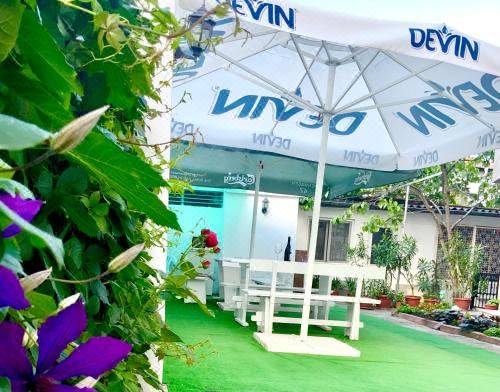 三人间（园景）