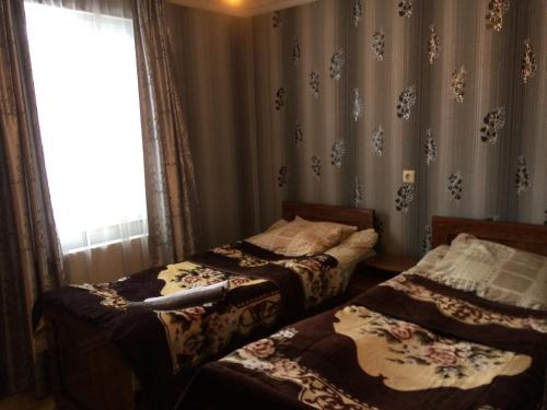 带浴室的双床房