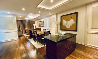 M Suites by S Home