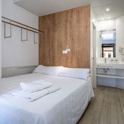 Deluxe Quadruple Room with Balcony AMC Granada Promo Code