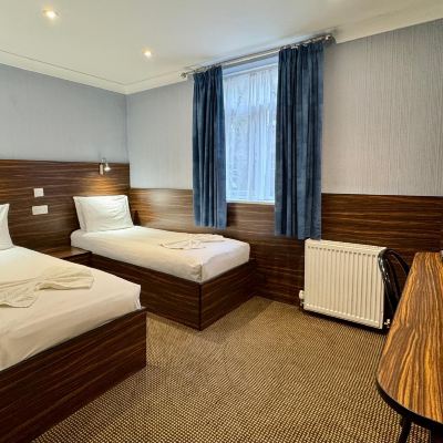 Twin Room Crestfield Hotel Promo Code