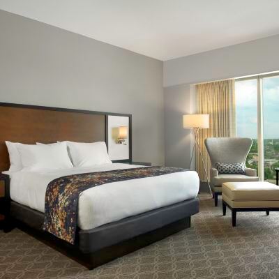 1 King Mobility With Accessible Tub DoubleTree by Hilton Hotel Cedar Rapids Convention Complex Promo Code