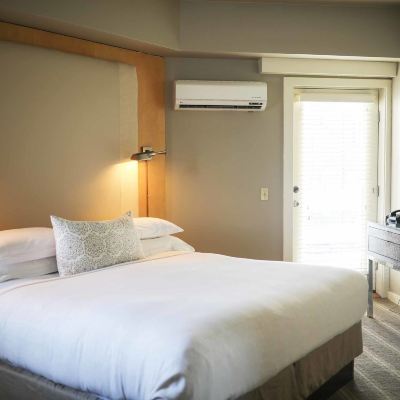 Deluxe King Suite Mill Street Inn Promo Code