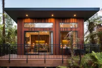 Rainforest Deluxe Hotel di 
