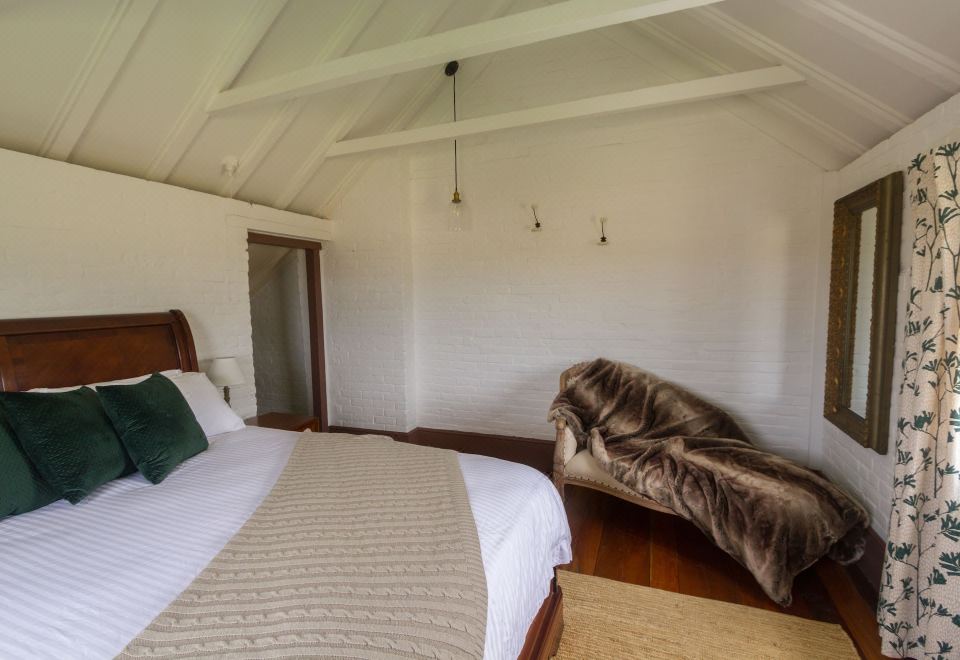 the Barracks， Hazell套房