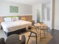 A1 Motels and Apartments Port Fairy Hotele w: 