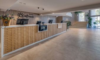 Ohtels Gran Hotel Almeria - Housity