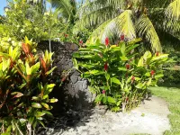 Vaiula Beach Fales Hotel a 