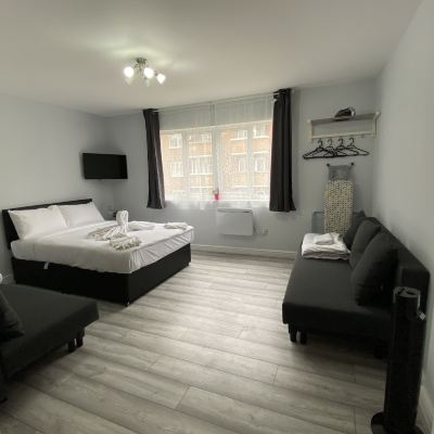 Studio with Private Bathroom Citymax Aldgate Studios Promo Code