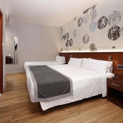 標準加床房 泰伯爾HCC酒店優惠