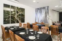 Hotel Genesis