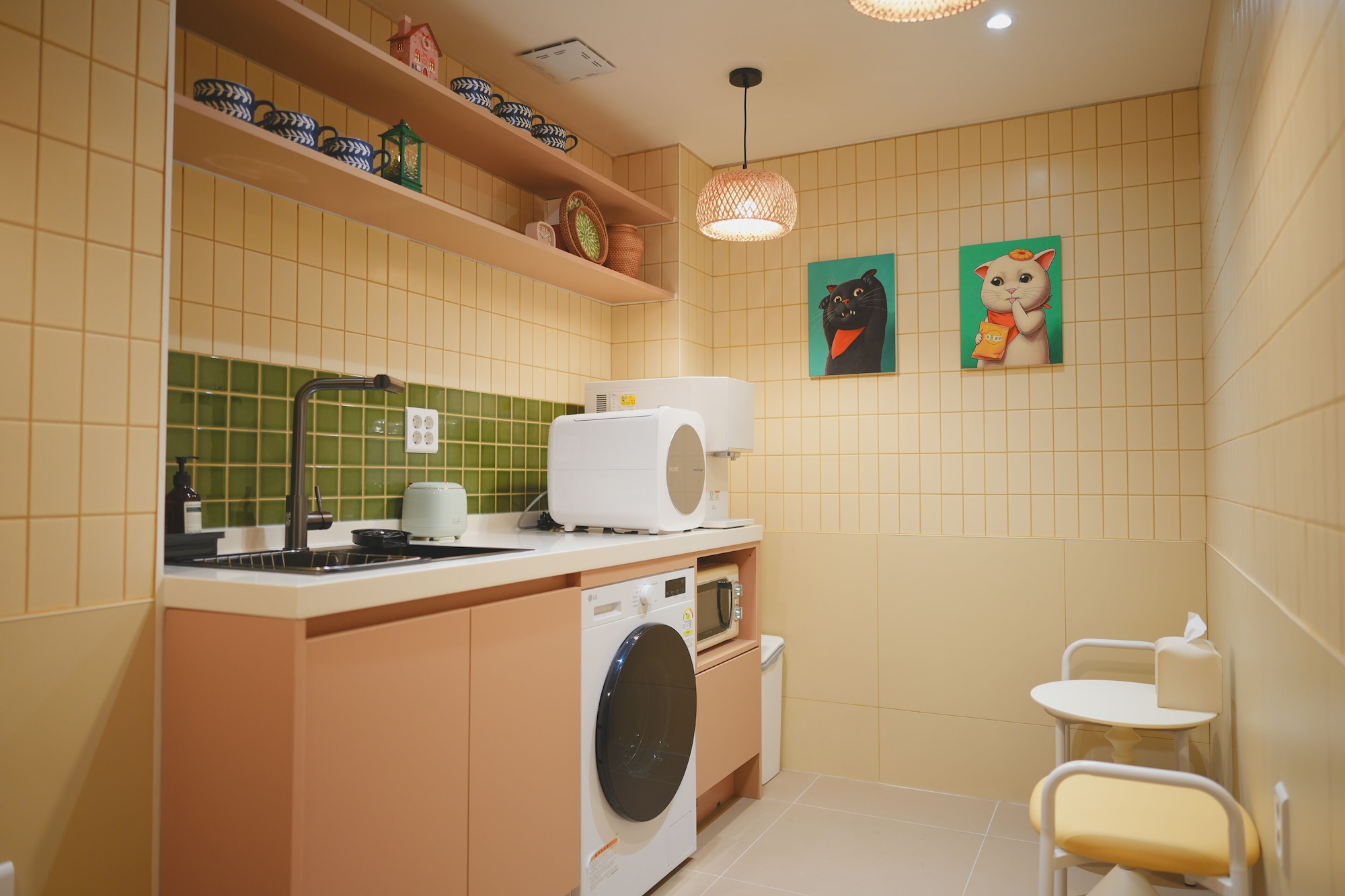 스테이 헬로 홍대 신촌 후기 및 특가 예약 - 서울 호텔 추천 | 트립닷컴