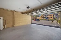 瓦南布爾探索飯店