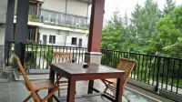 Bandengan Beach Hotel