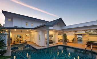 Luxury Pool Villa 6Br