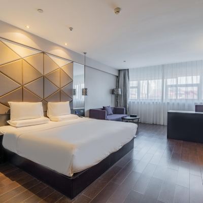 商務大床房（暖氣） 桔子酒店（濟南泉城廣場店）優惠