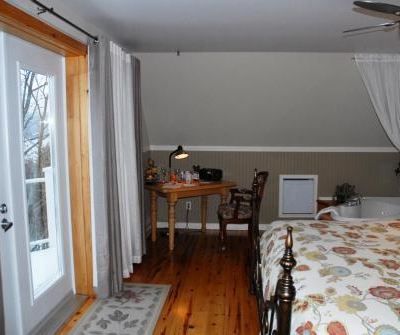 King Room with Balcony and Sea View