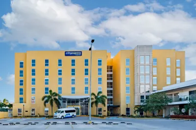 City Express by Marriott Paraiso Hotels in 