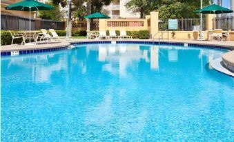 La Quinta Inn & Suites by Wyndham Ft. Lauderdale Airport