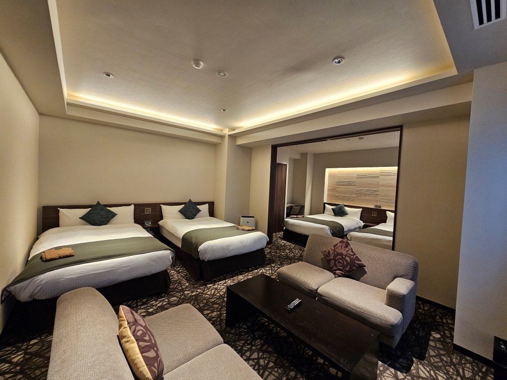 新馆豪华四人房