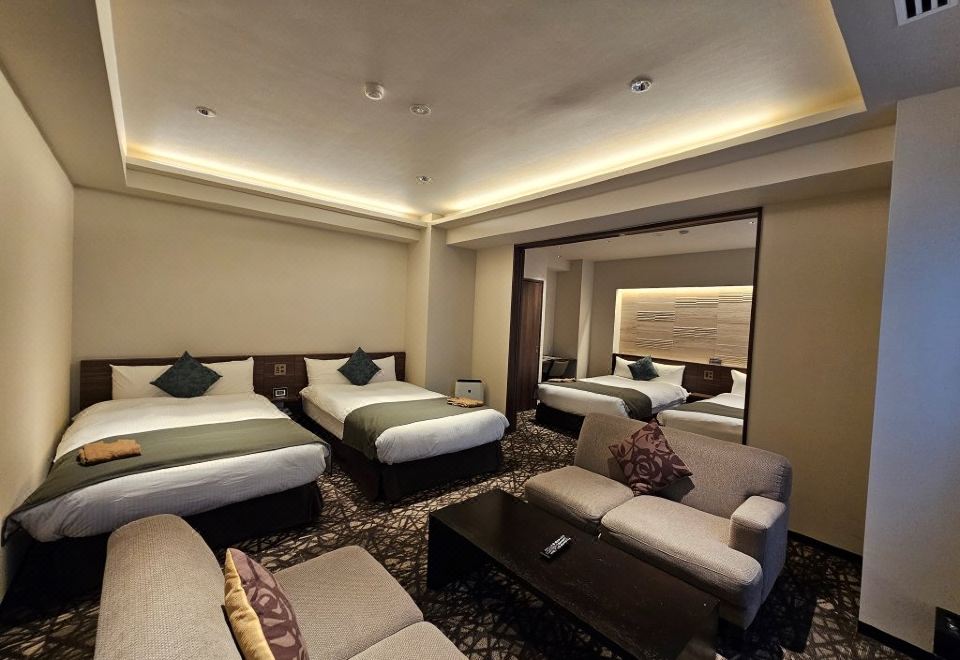 新馆豪华四人房