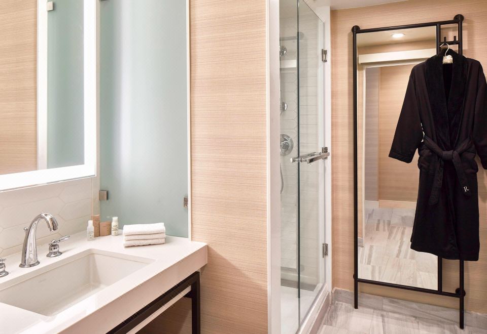 俱樂部樓層特大床房