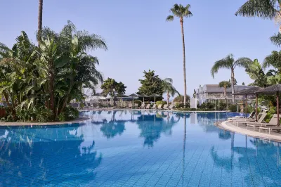 Atlantica Bay - Adults Only Hotel a 