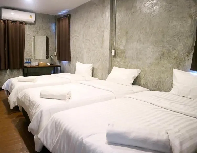 ห้องพักสำหรับสามท่าน พร้อมห้องน้ำส่วนตัว