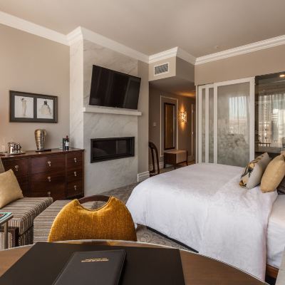 Deluxe King Room With City View Hotel Birks Montreal Promo Code